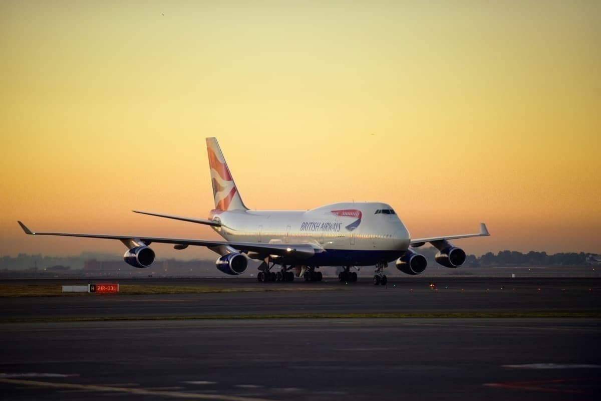 Flights & Airports